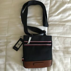 Tommy Hilfiger Crossbody Bag